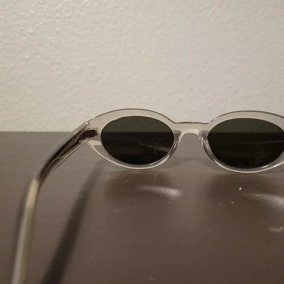 COPY - Saint Laurent sunglasses - Picture 5 of 6